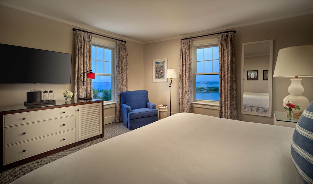 Room, King Bed, Ocean View, Historic Building