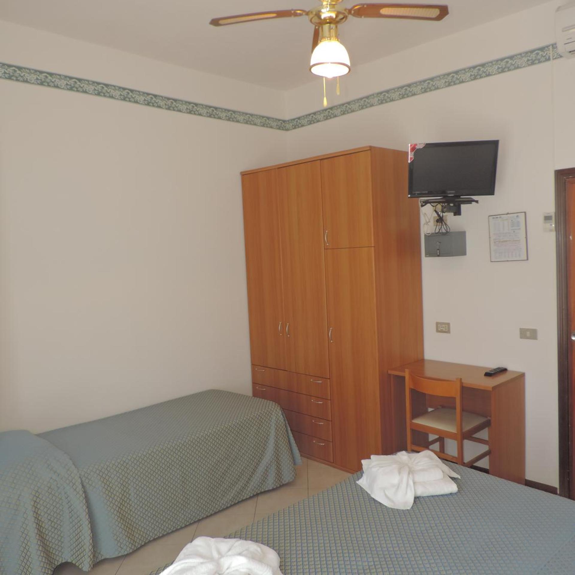 Hotel Liliana 30/32