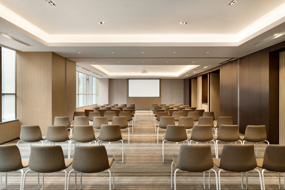 HYATT PLACE SHANGHAI HONGQIAO CBD 39/50