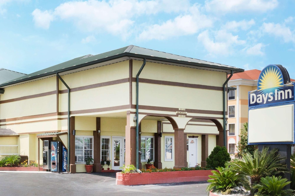 Quality Inn Waycross 3/58