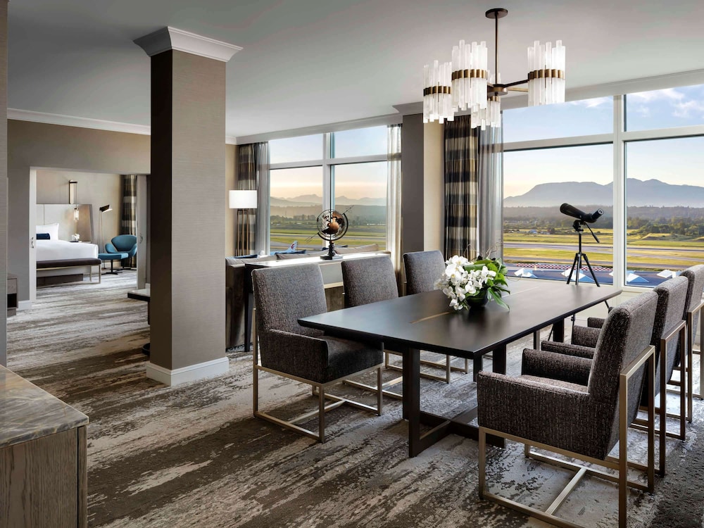 Fairmont Vancouver Airport 53/77