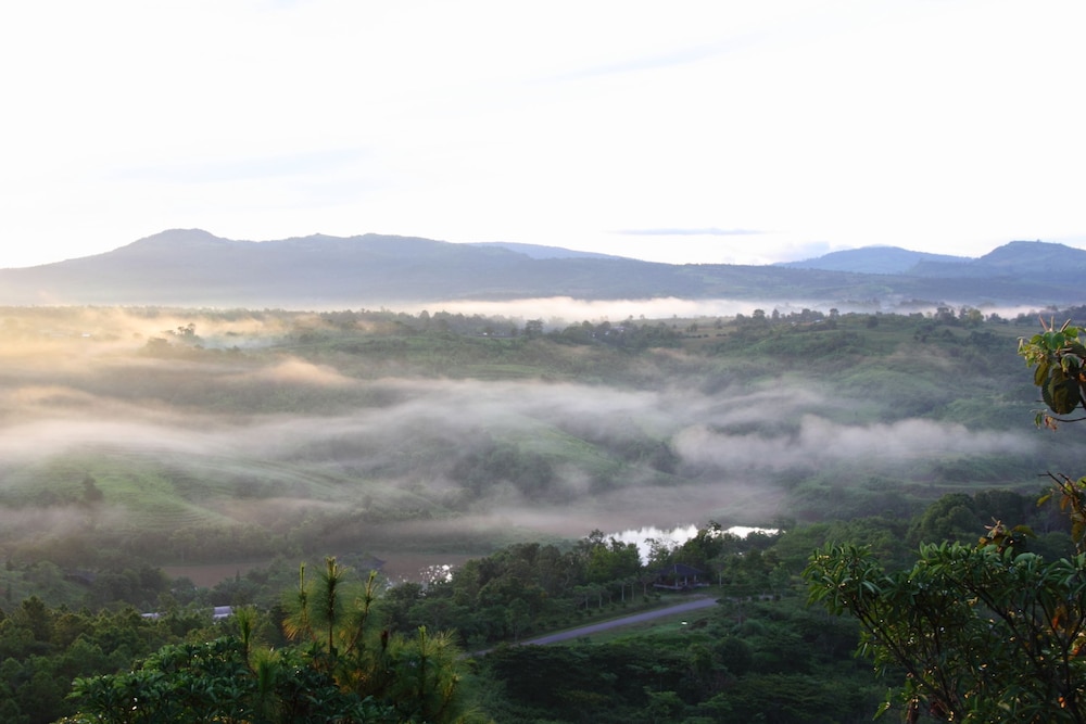 Phu Pha Nam Resort Spa 66/74
