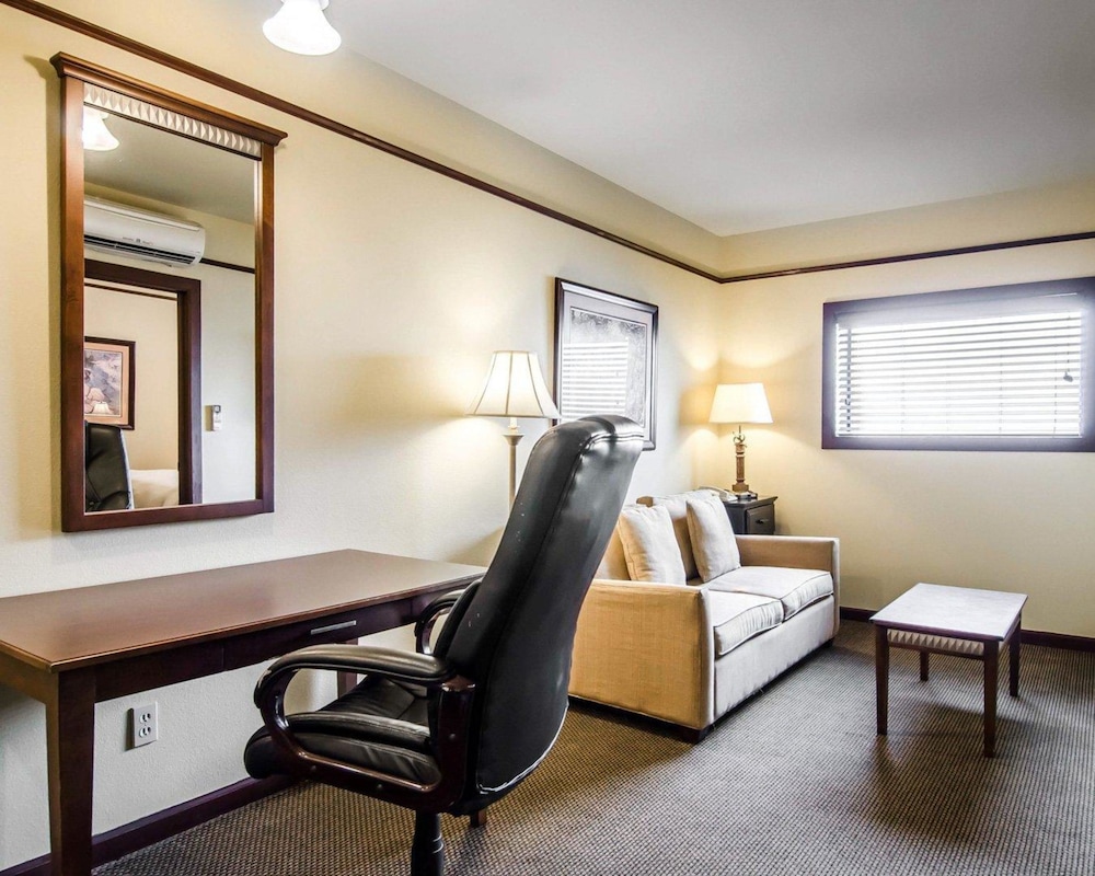 Hotel Seville 47/49