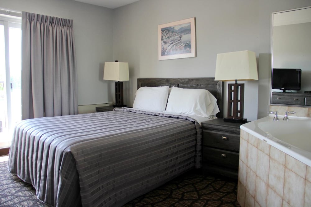 Victoria Motor Inn 8/31