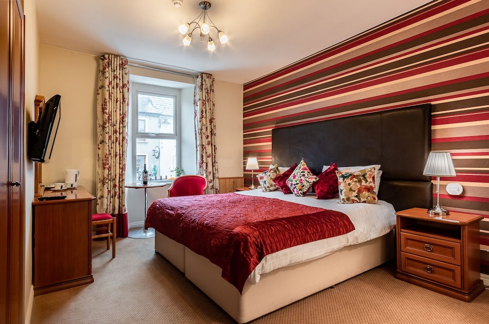 Foley's Guesthouse Hotel 15/43