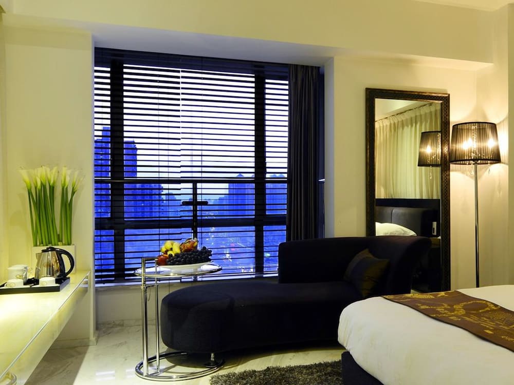 KINGTOWN HOTEL HONGQIAO 18/19