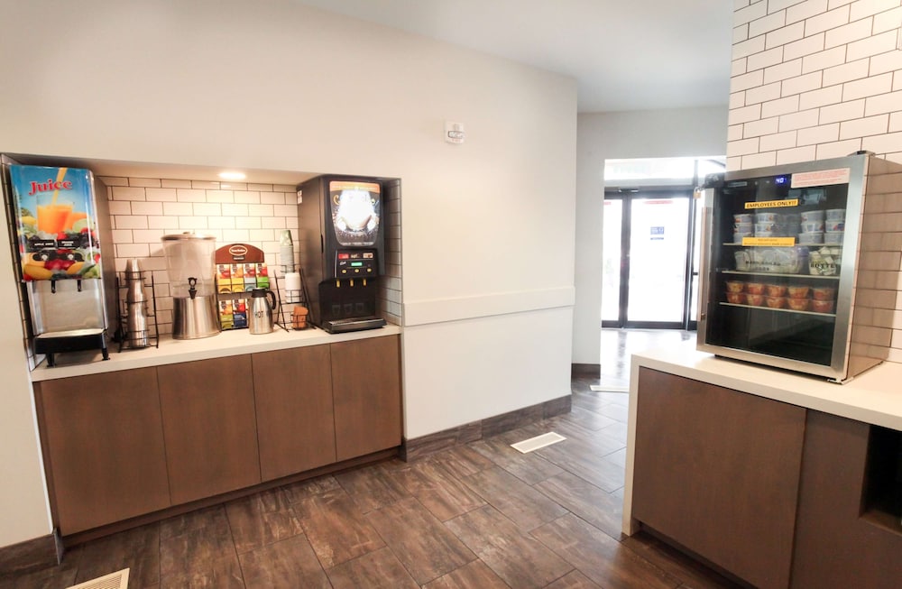 Best Western Plus Cotton Tree Inn 12/44