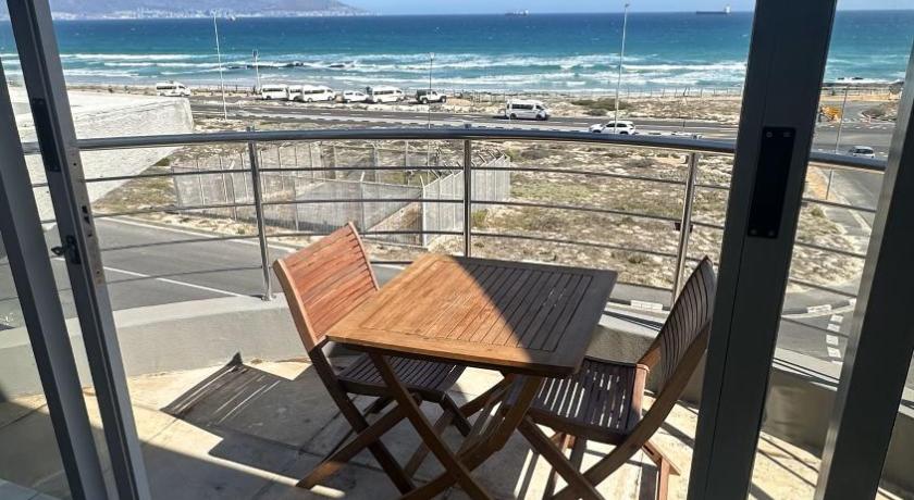 Oceansnest Guest House 35/50