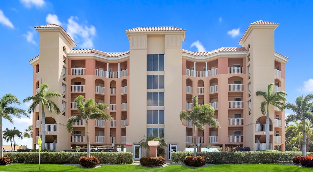 Surf Beach Resort 5/50