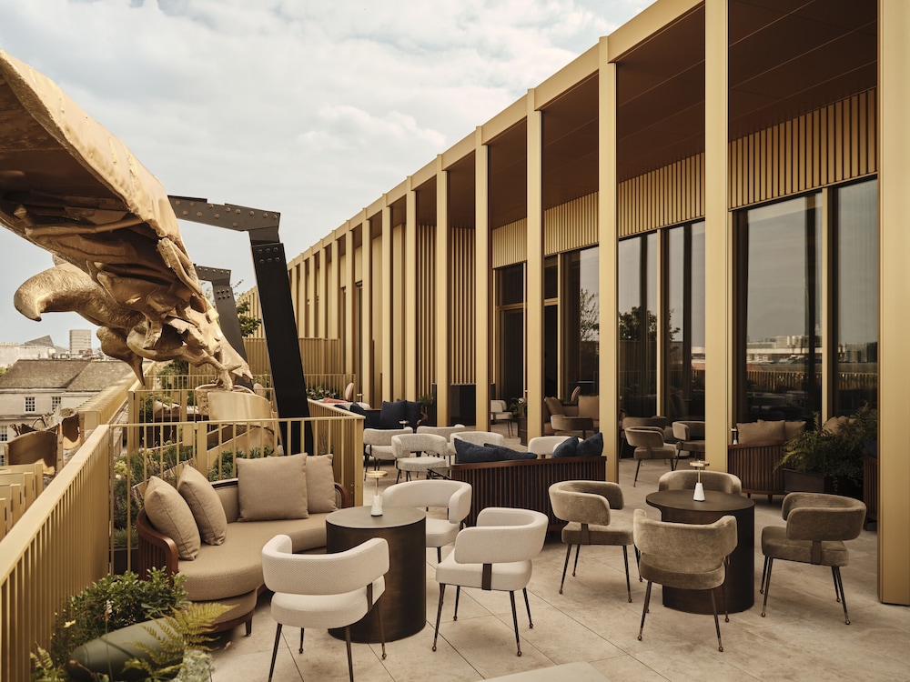 The Chancery Rosewood 42/49