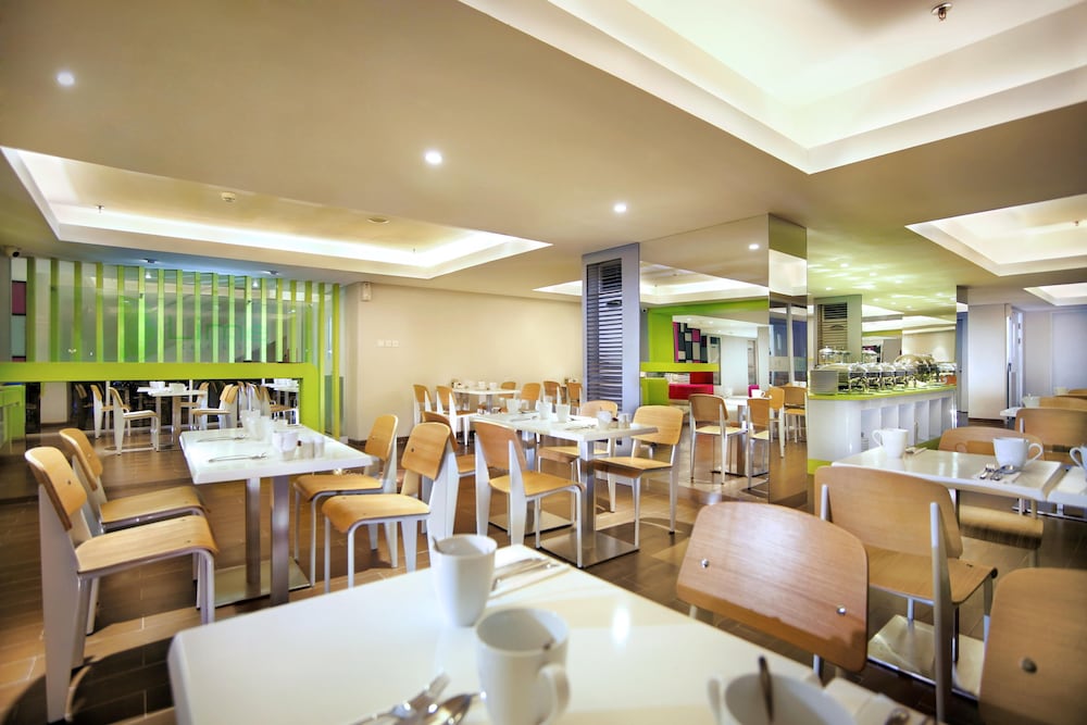 favehotel Gatot Subroto 30/45