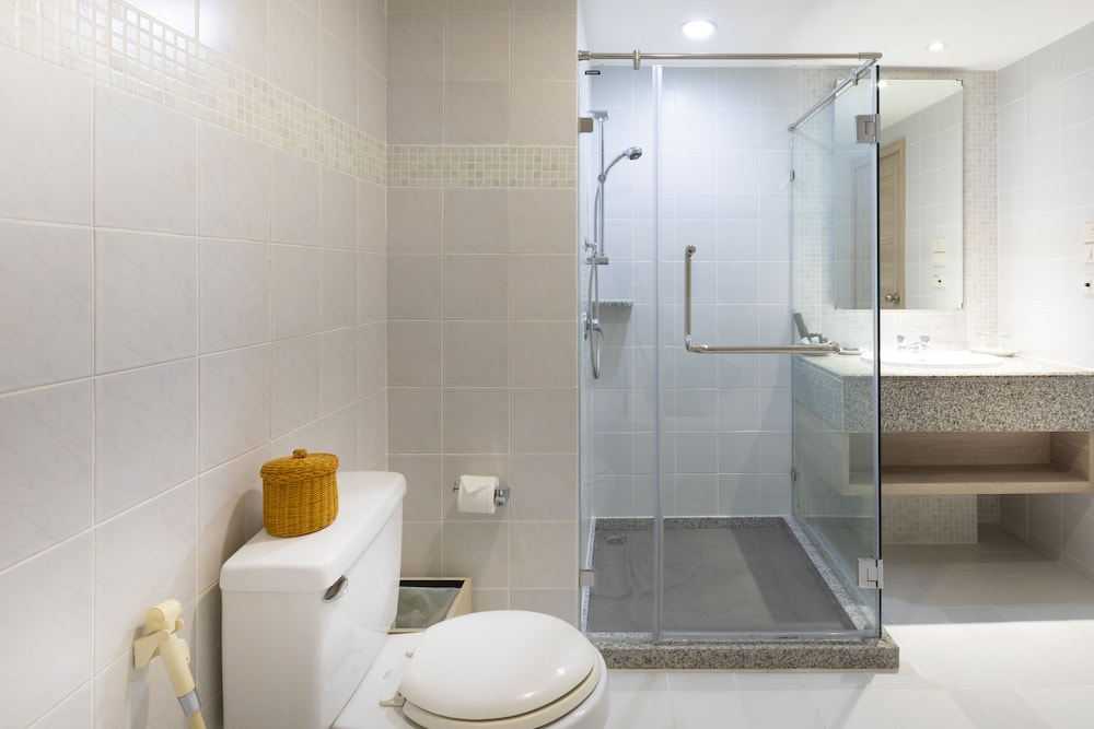 Classic Kameo Hotel and Serviced Apartments, Sriracha 38/39