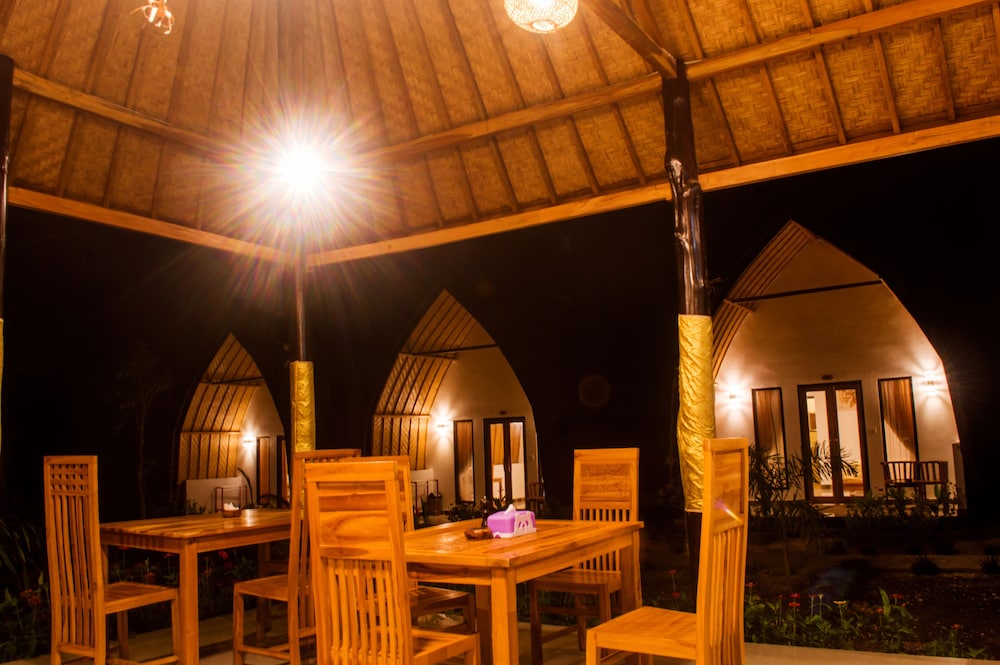 Penida Sunset Ocean View Bungalows 32/59
