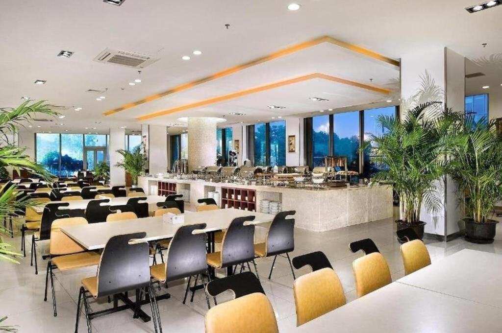 Nanjing Expo Centre Hotel 40/49