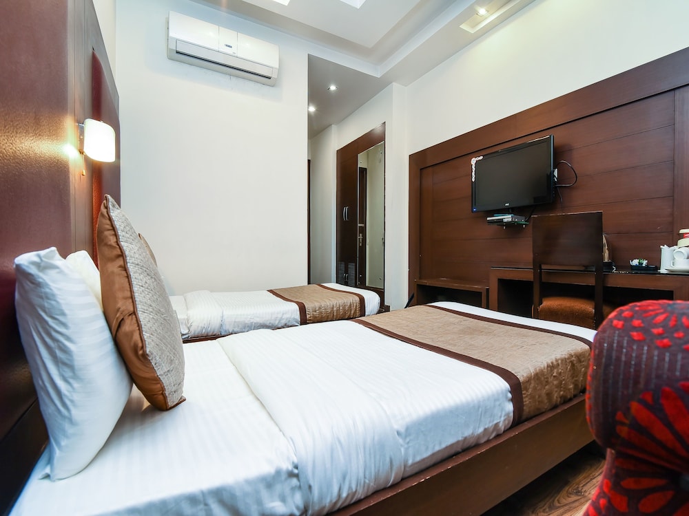 Haris Court Gurgaon 24/50