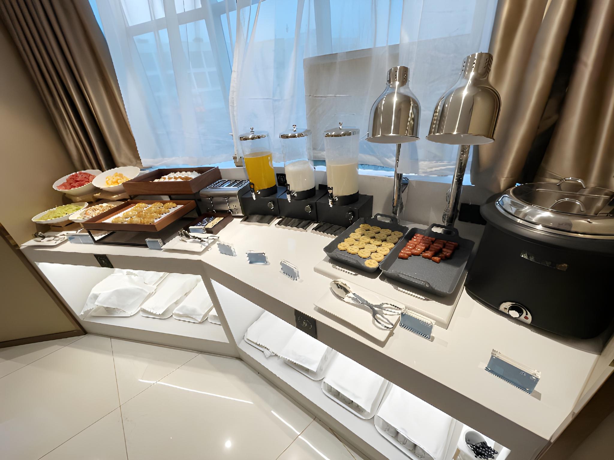 City Comfort Inn (Baoding Railway Station Store) 21/28