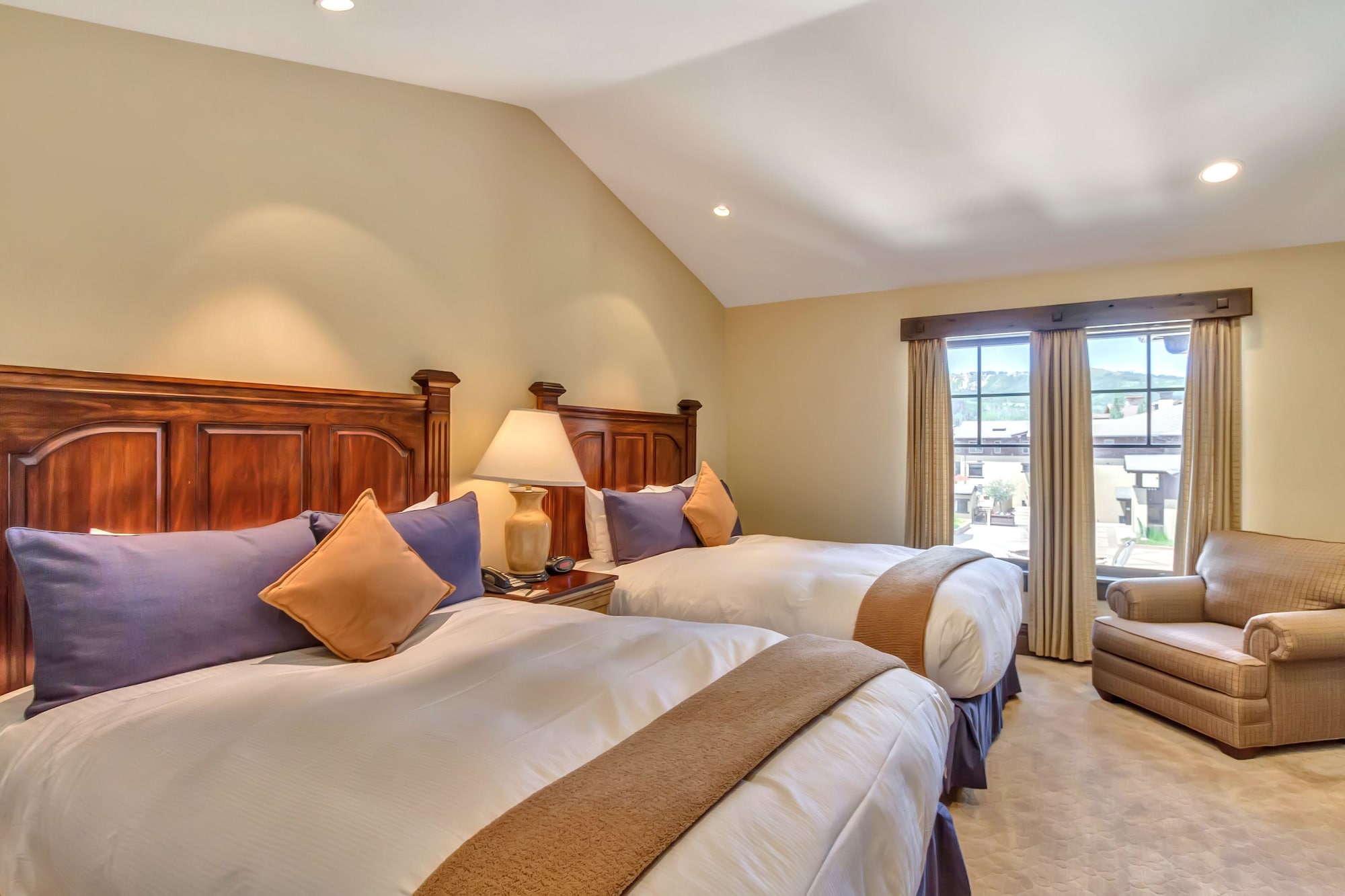 4 BEDROOMS, PENTHOUSE