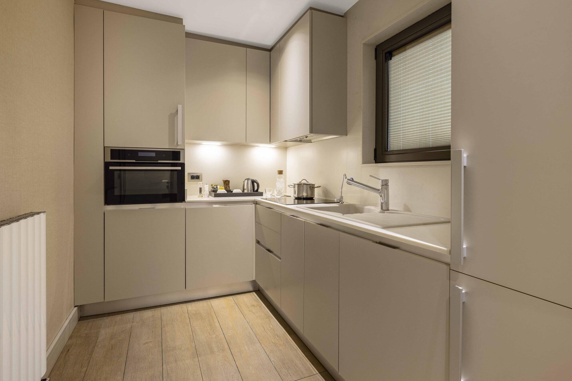 Garden, Superior, Suite, Tzl Suites 6/6