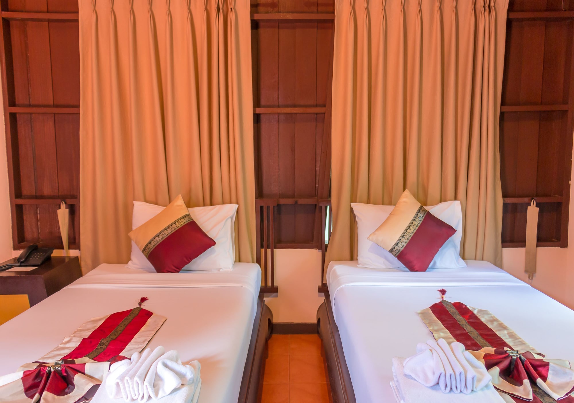 THAI, VILLA