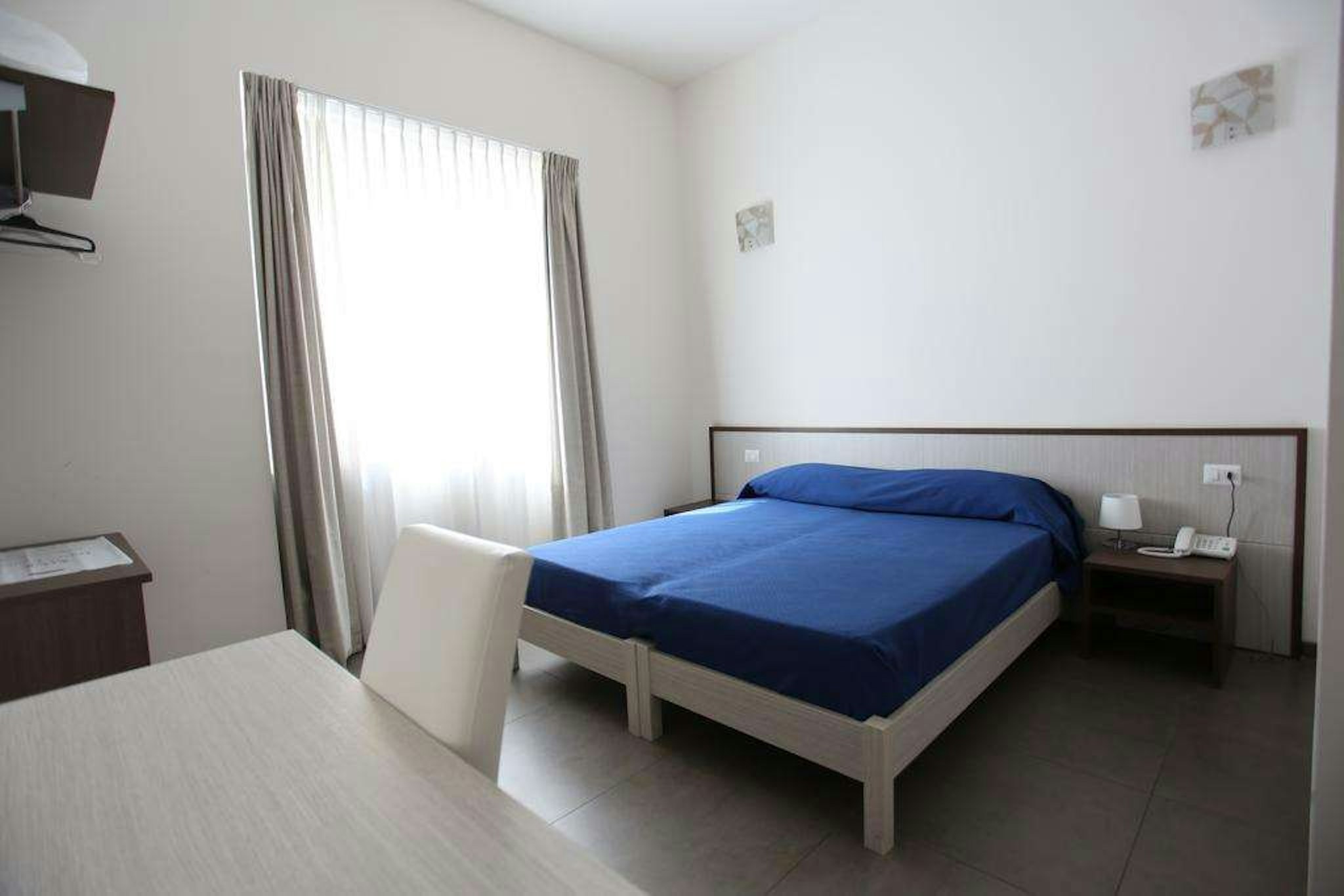 HOTEL EUBEA 25/79