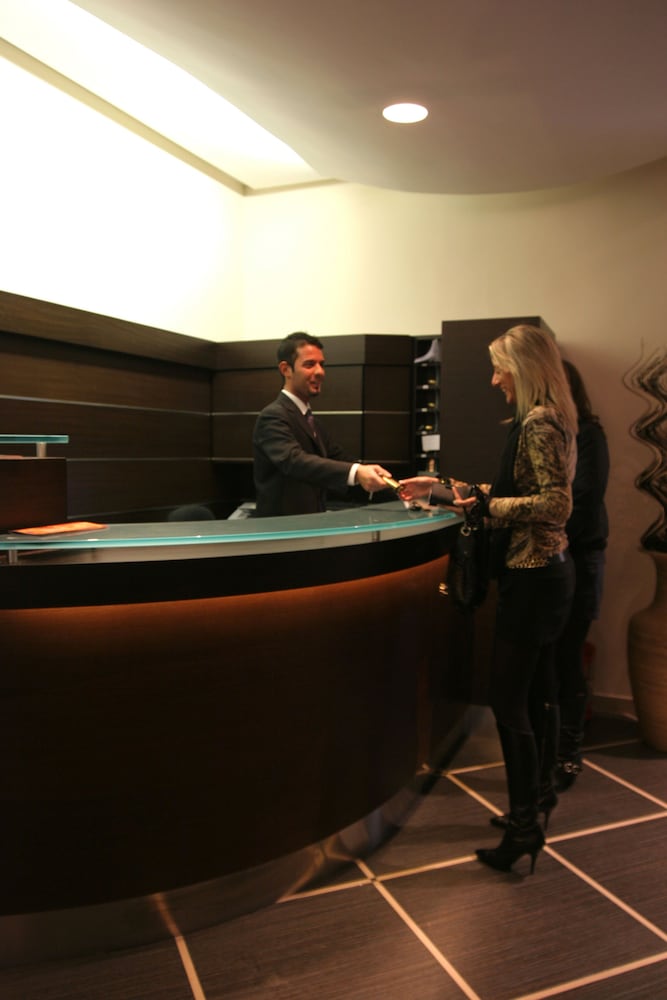 Hotel Garda Roma 8/60