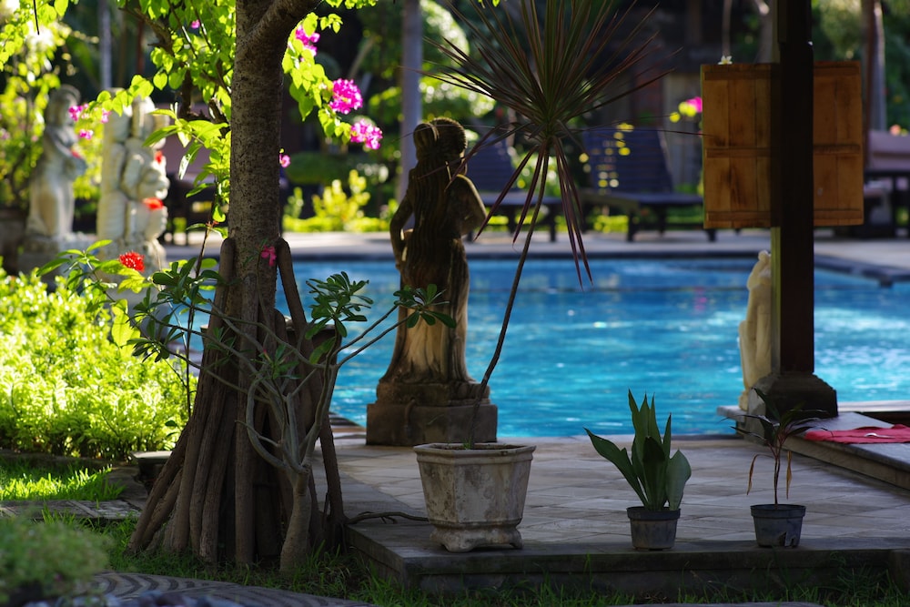 Tirta Sari Bungalows酒店(Tirta Sari Bungalows) 图片2