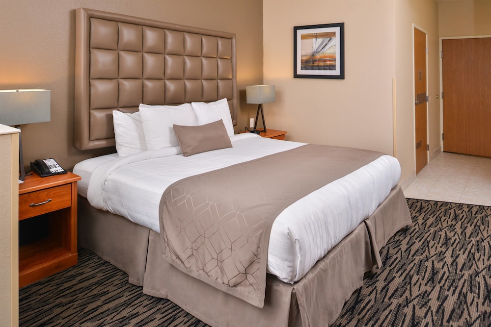 Best Western Plus Mountain View Auburn Inn 16/38