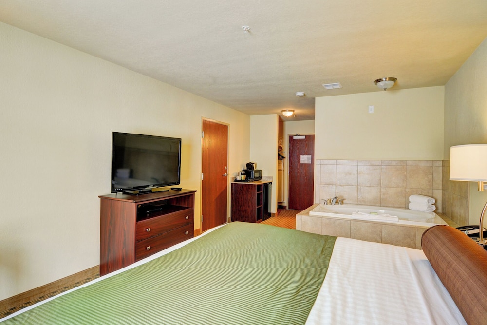 Cobblestone Hotel Suites Punxsutawney Pa 13/42