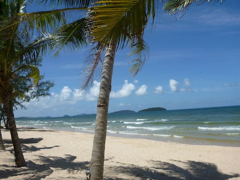Sahaa Beach Resort 33/48