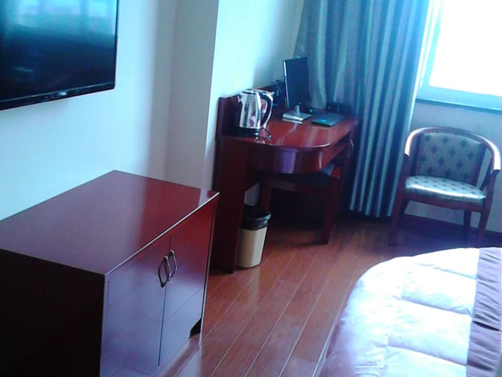 Greentree Inn Anhui Luan Huoqiu Jianxing Road Express Hotel 21/26
