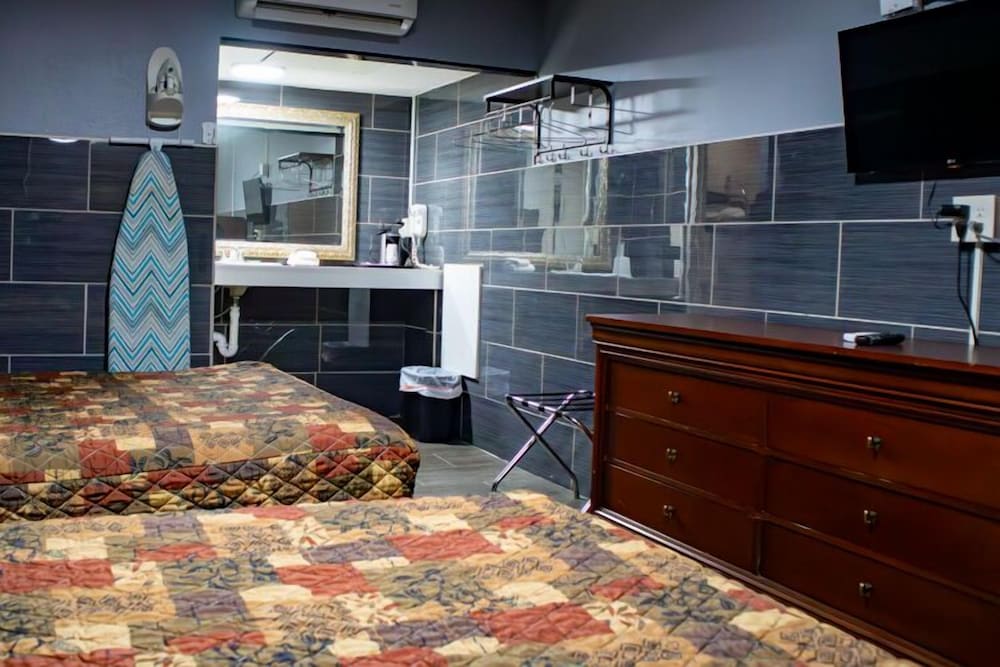 Route 66 Hotel And Conference 8/58