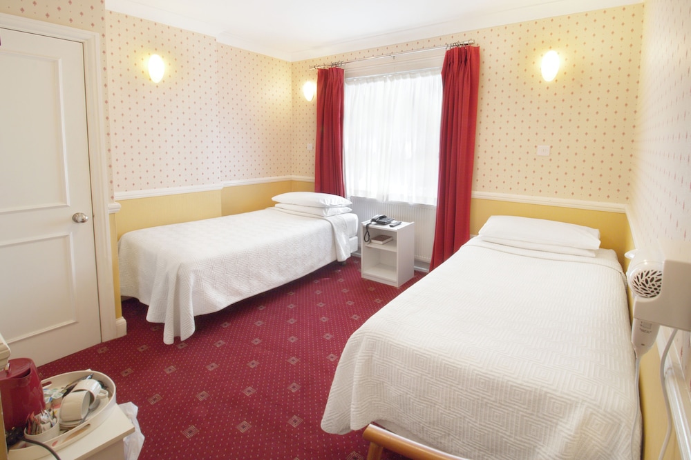 Balmoral House Hotel 18/32