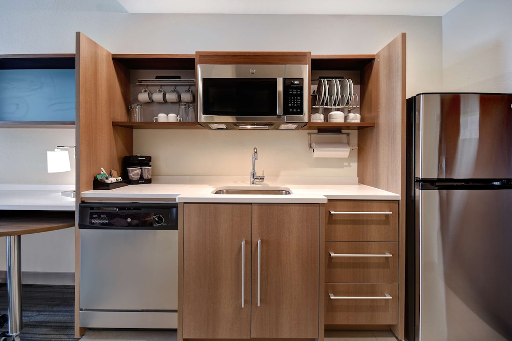 Home2 Suites by Hilton Kalamazoo Downtown 11/67