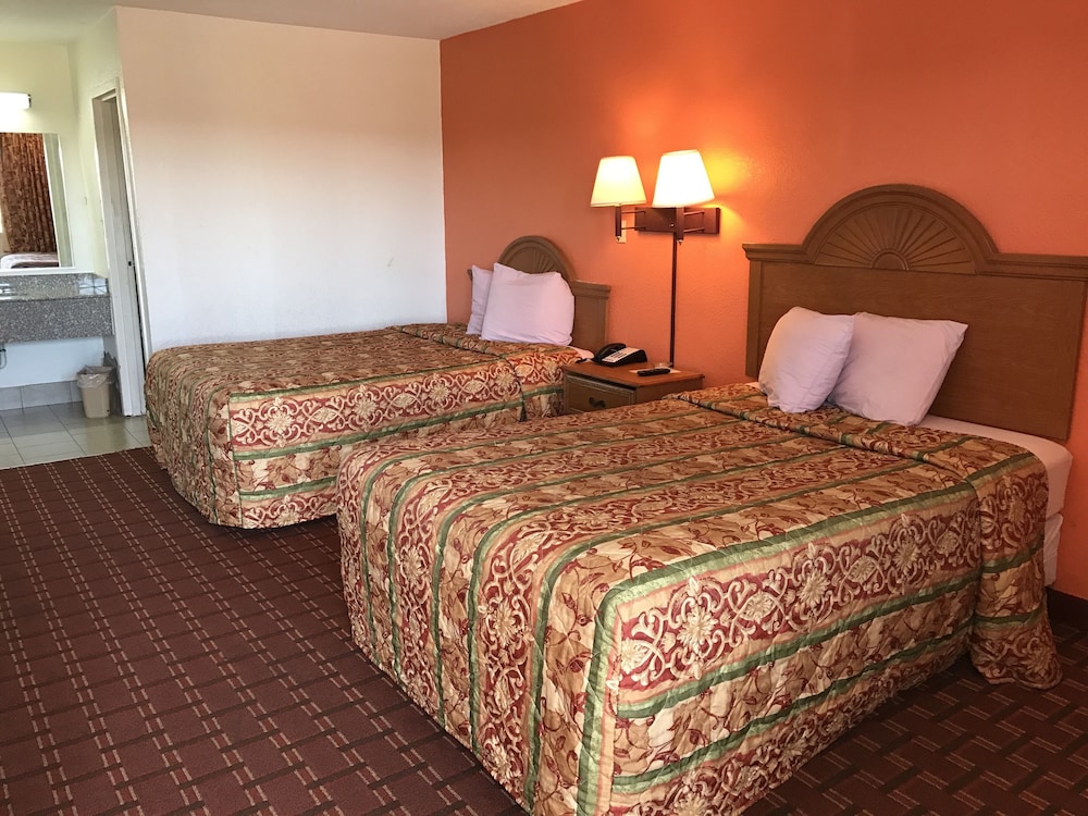Regency Inn 20/49