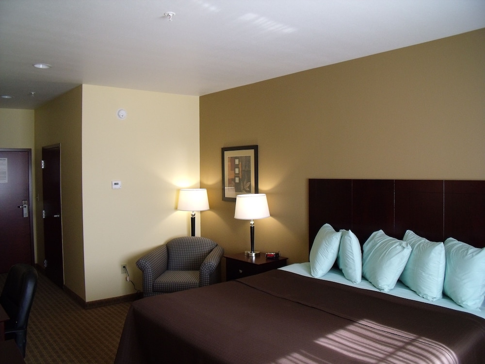 Irish Inn And Suites 12/35