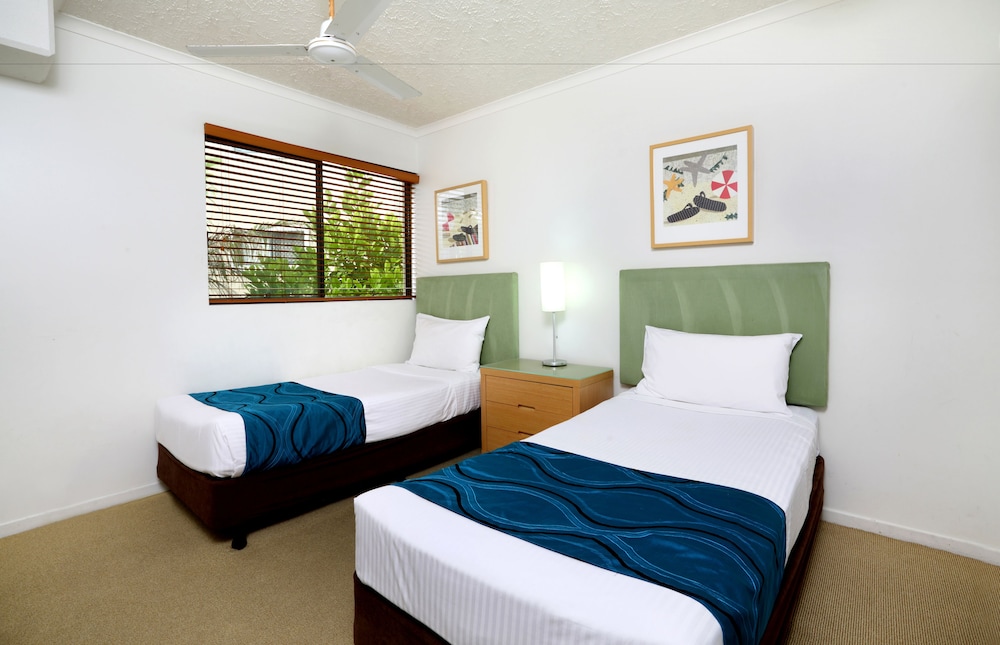PORTOBELLO BY THE SEA 15/46