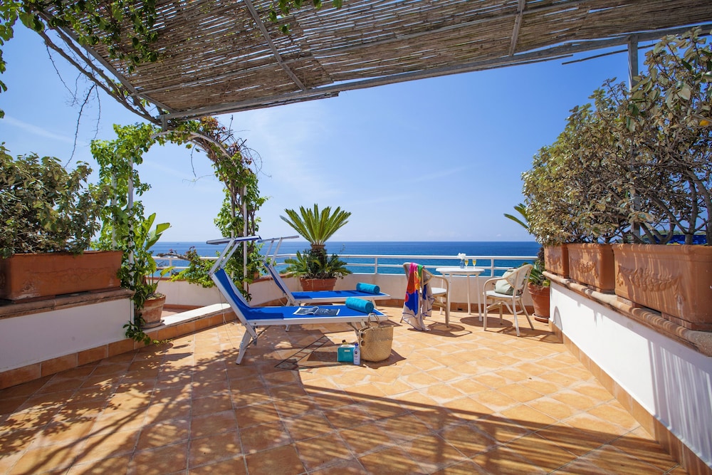 HOTEL IL CEFALO 28/50