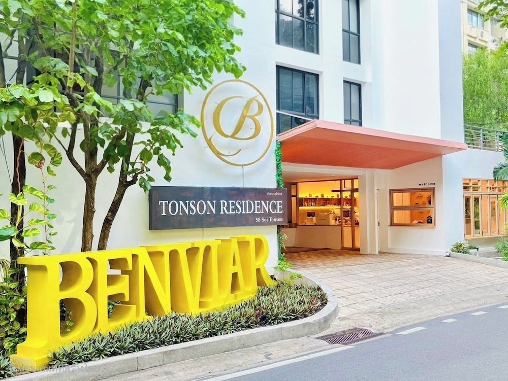Benviar Tonson Residence 2/50