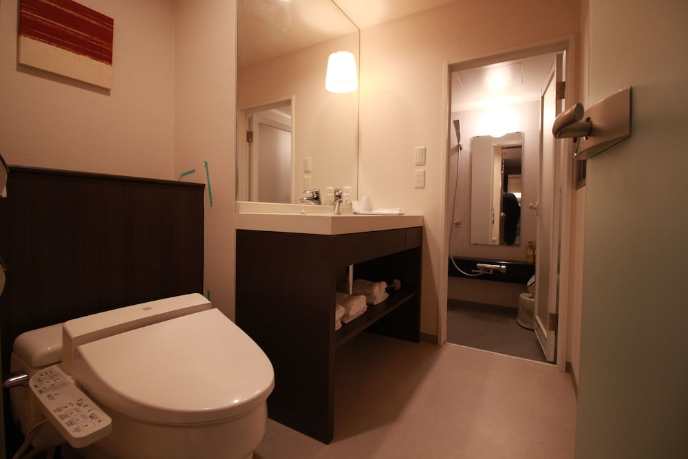 MEITETSU INN KARIYA 48/49