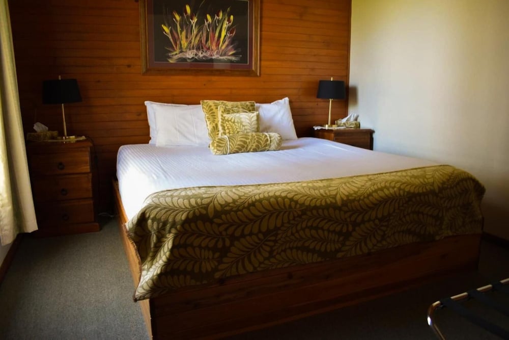 Clarendon Chalets 13/50