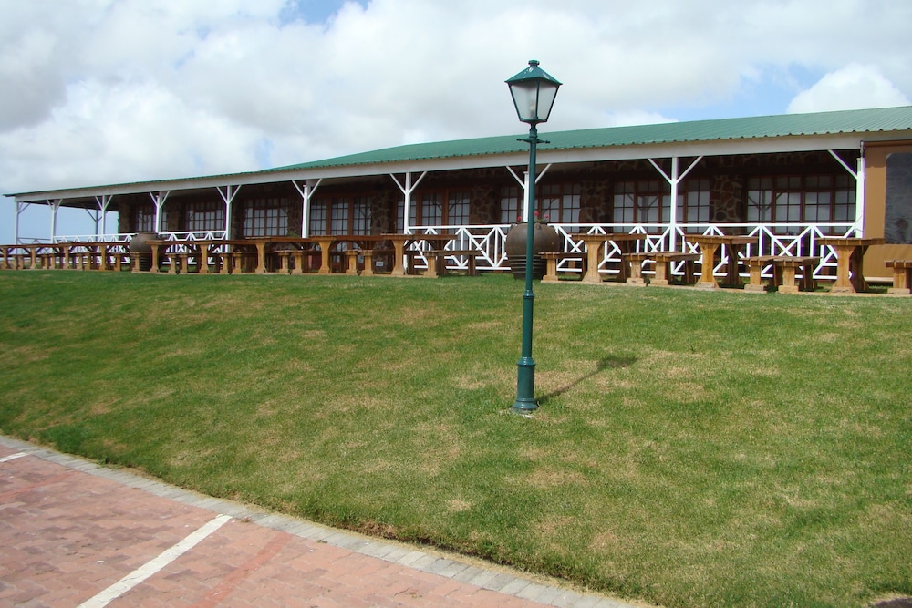 Mentors Country Estate 42/47