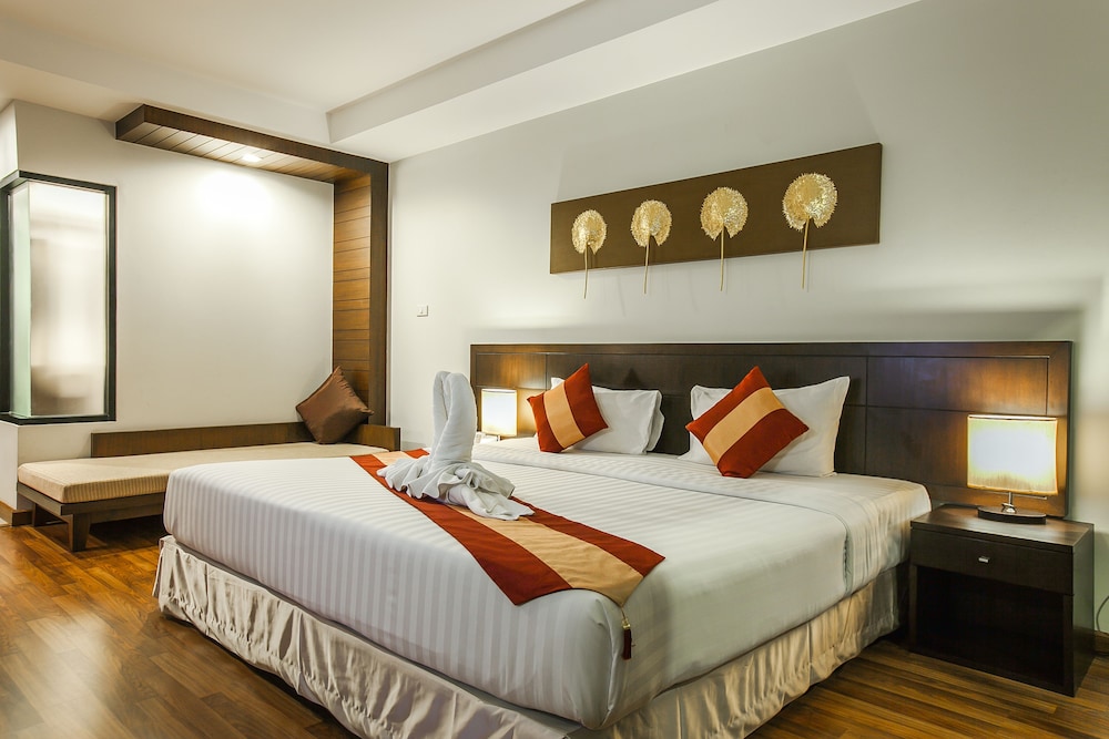 Fifth Jomtien Pattaya 28/83