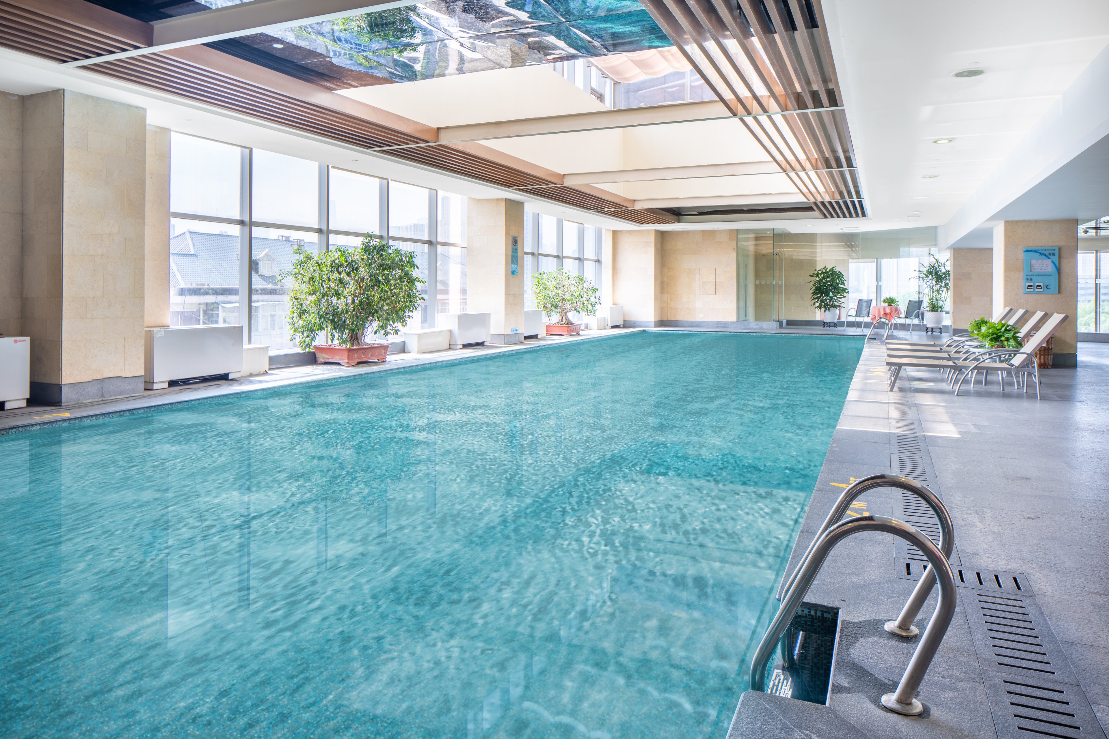 Holiday Inn Tianjin Riverside 32/79