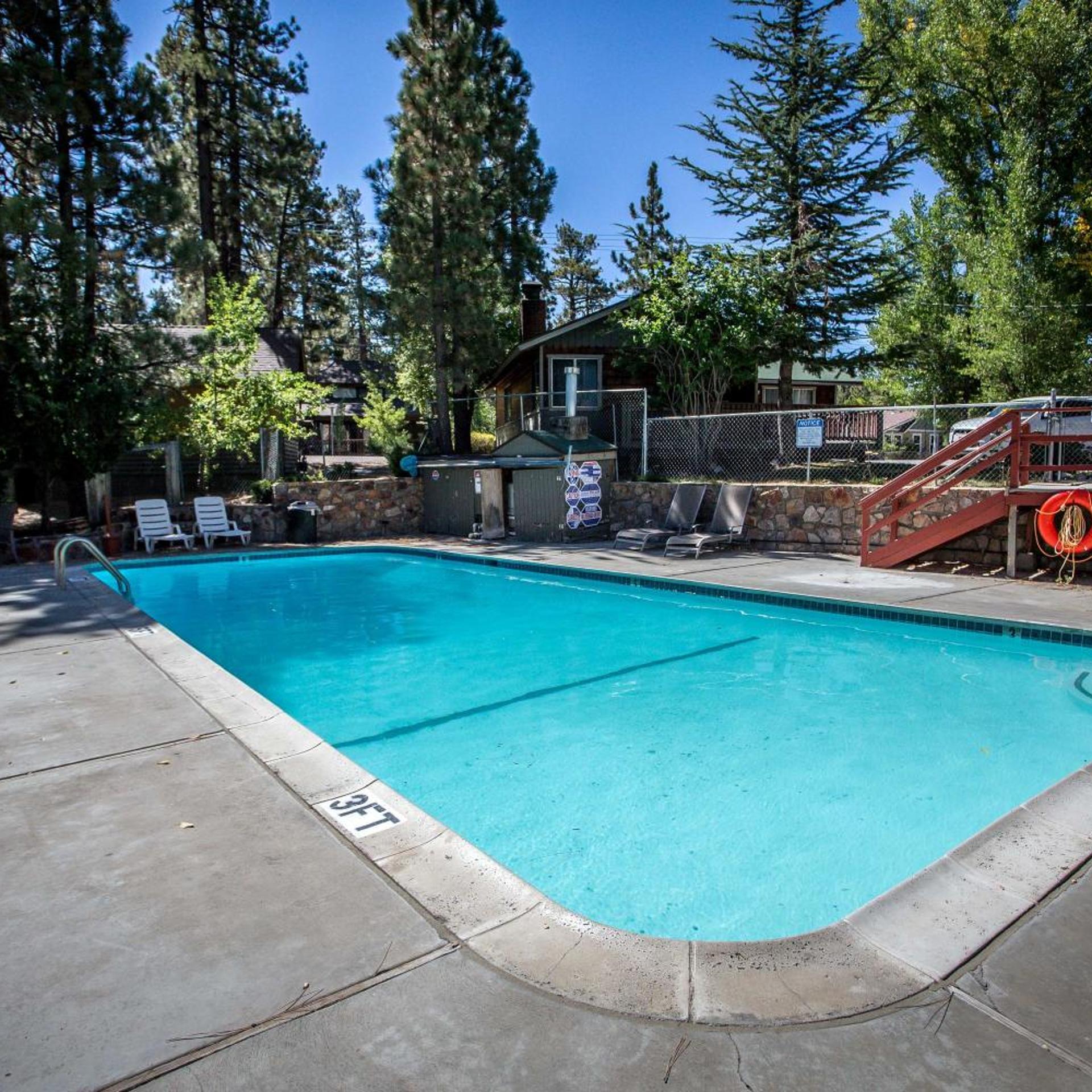 Sunrise Lakefront Family Cabin by Big Bear Vacations 16/39