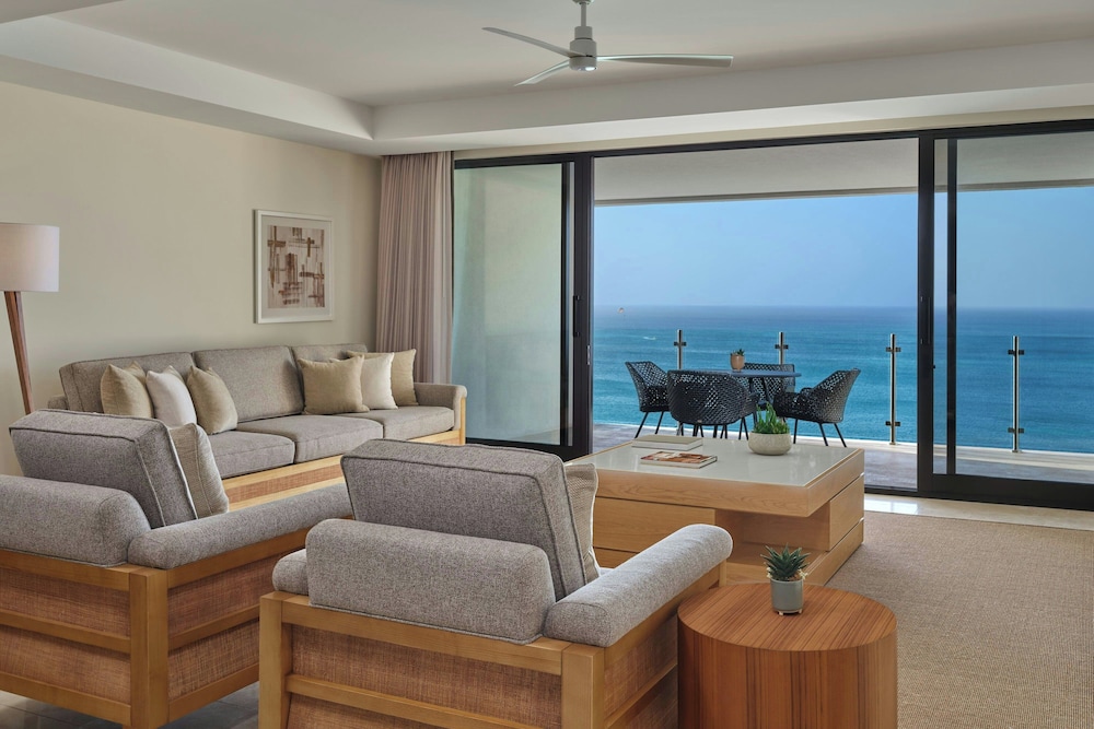 The St. Regis Aruba Resort 25/50