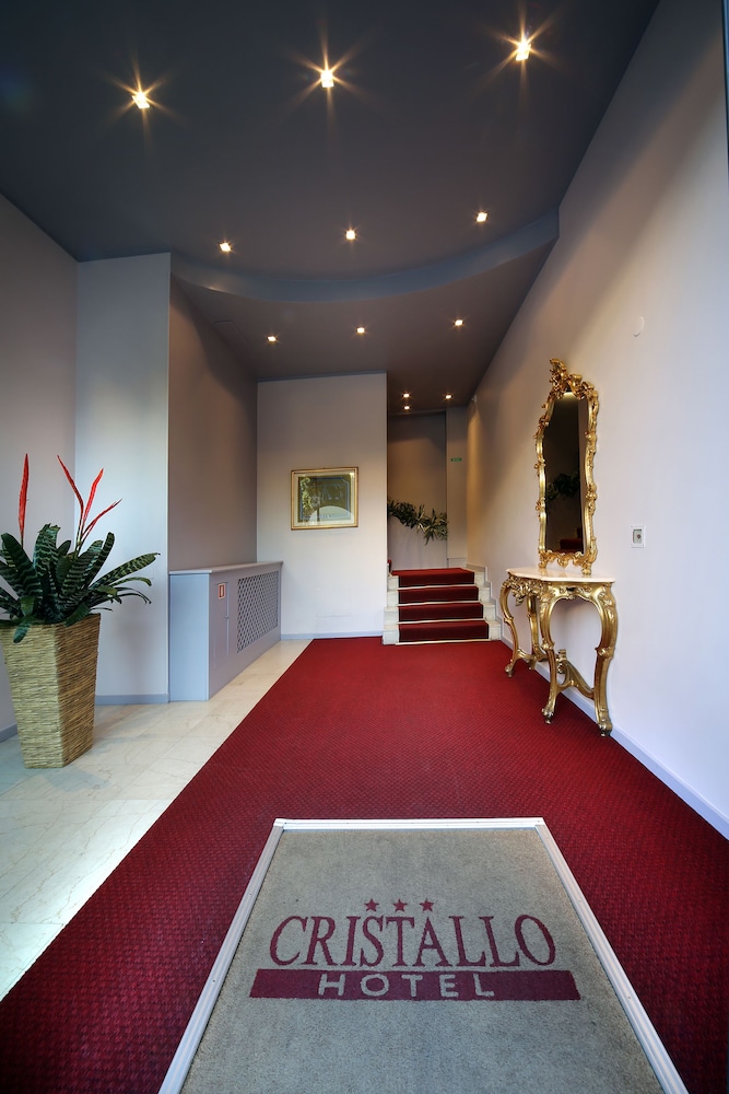 Lobby at Cristallo, BRESCIA