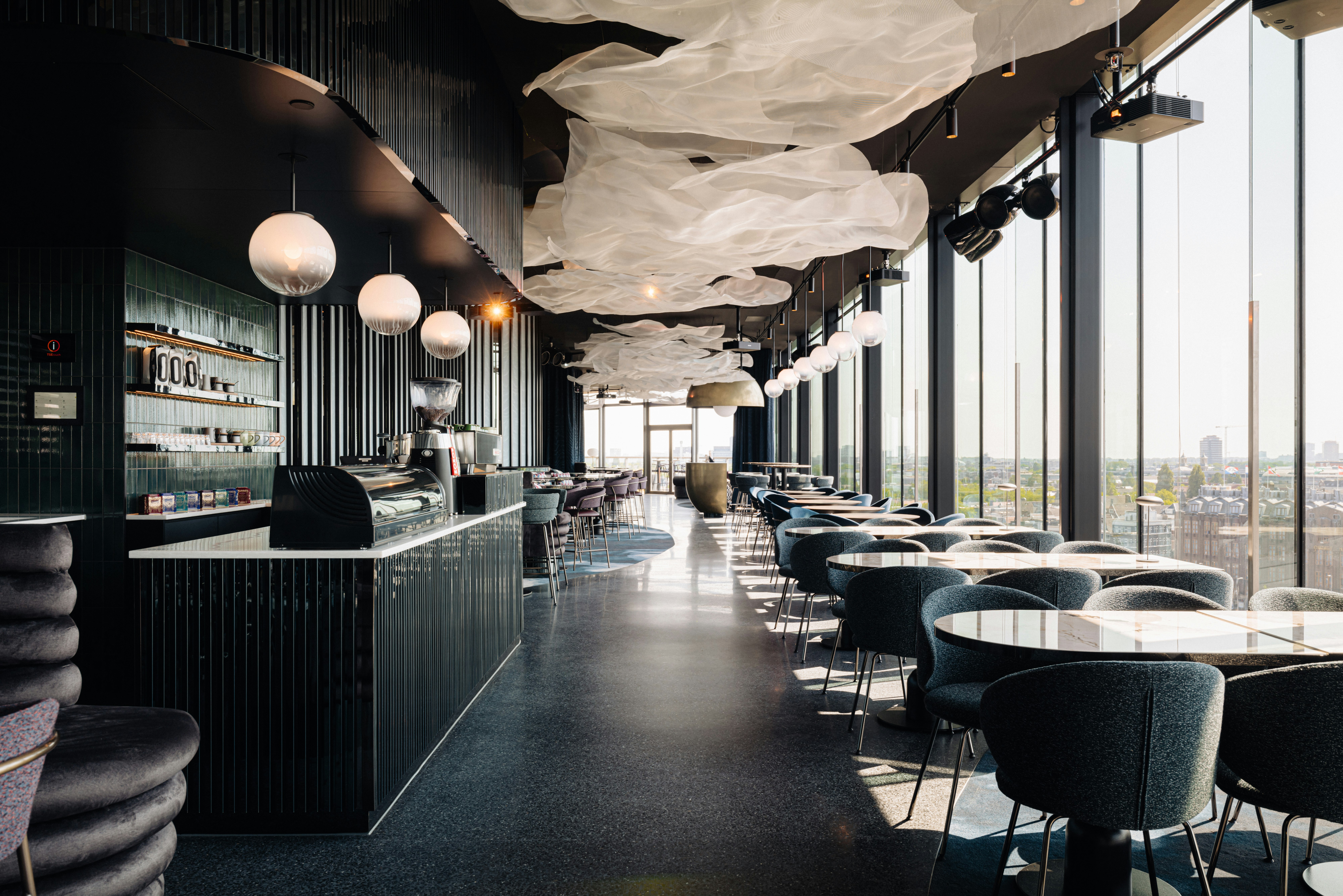 Doubletree By Hilton Amsterdam Centraal Station 62/88