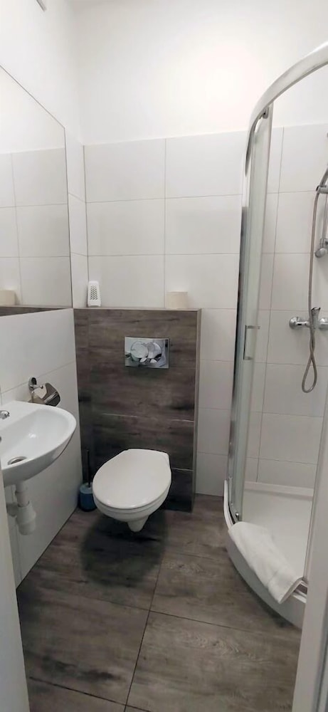 غرفة قياسية بسريرين منفصلين بحمام خاص، Cracow Central Aparthotel 3/3