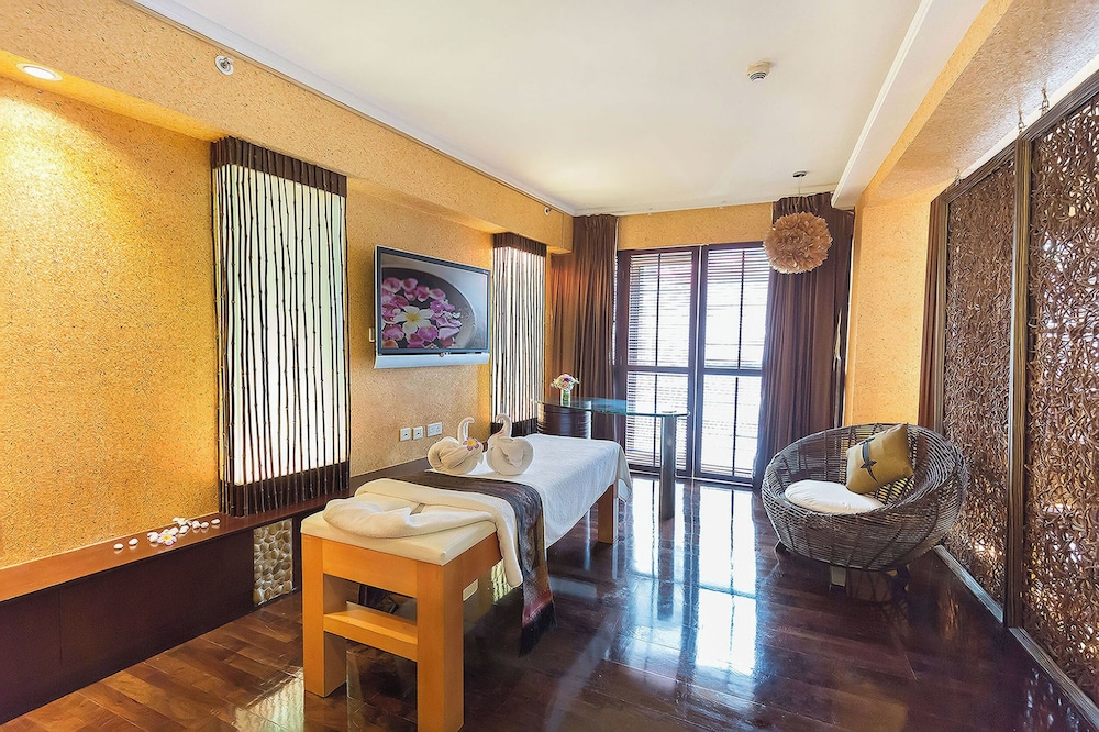 Regal Airport Hotel 24/67