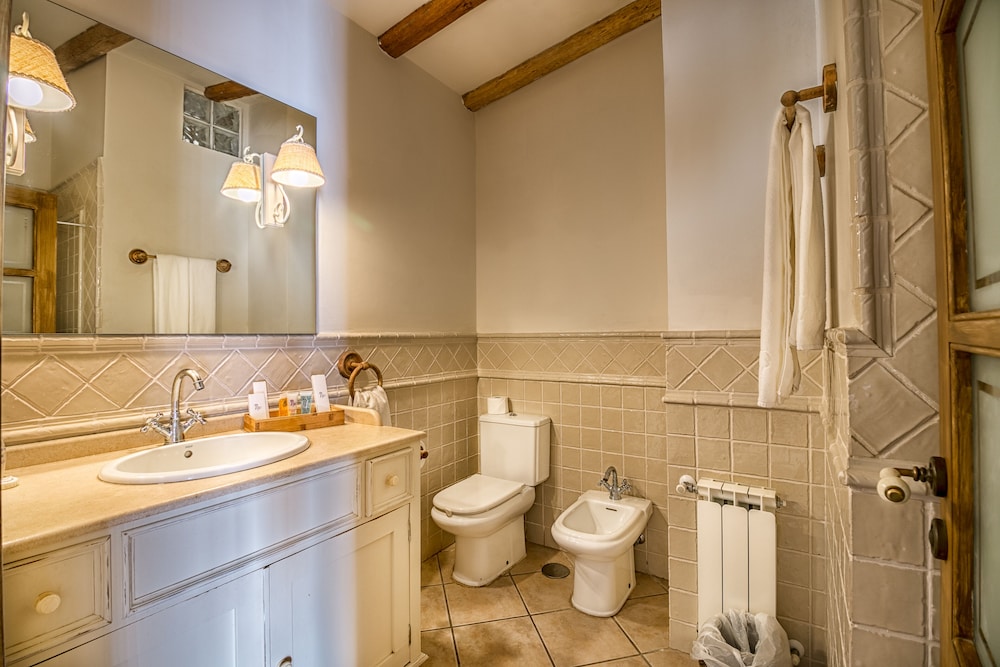 Hotel Rural LIVVO Maipez 42/50